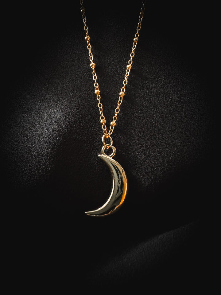 Luna | Gold Crescent Moon Necklace